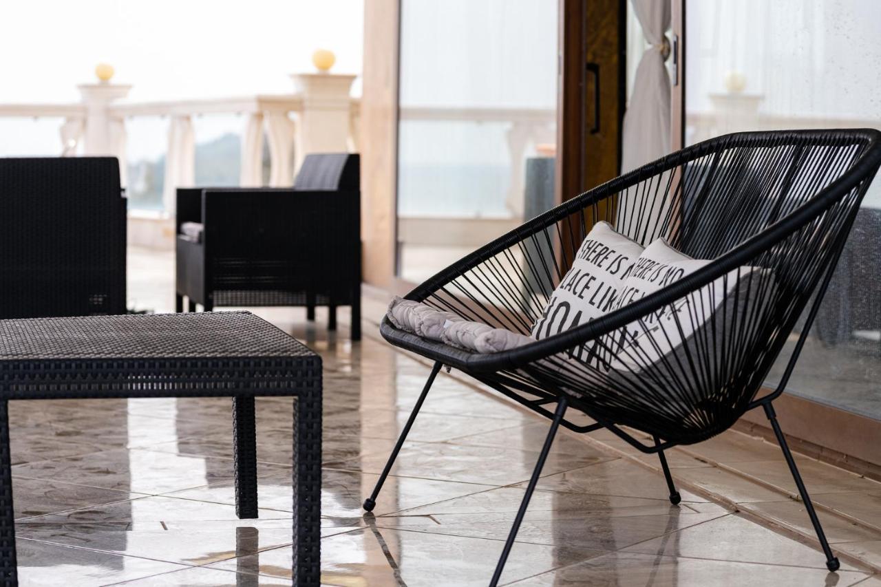 La Mer Luxury Apartments Golden Sands Exterior photo